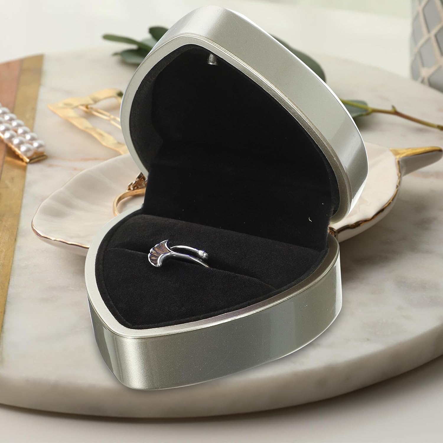 Heart Shape LED Ring Box with Light for Jewelry Display image 3