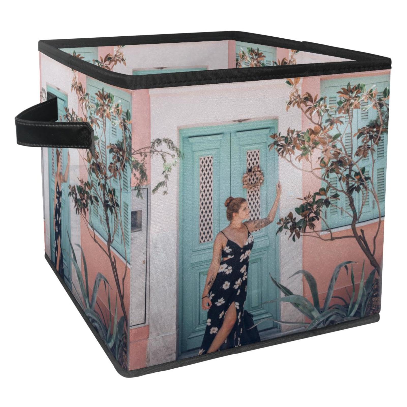 Cube de rangement en tissu idéal pour ordonner les jouets de la chambre d'enfant
