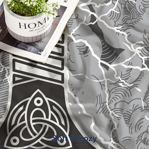 Miniatura 5 de Manta de franela de 60 x 80 pulgadas, diseño de martillo de Thor Mjollnir contra el telón de fondo de los rayos brillantes y el hogar, decorativa,