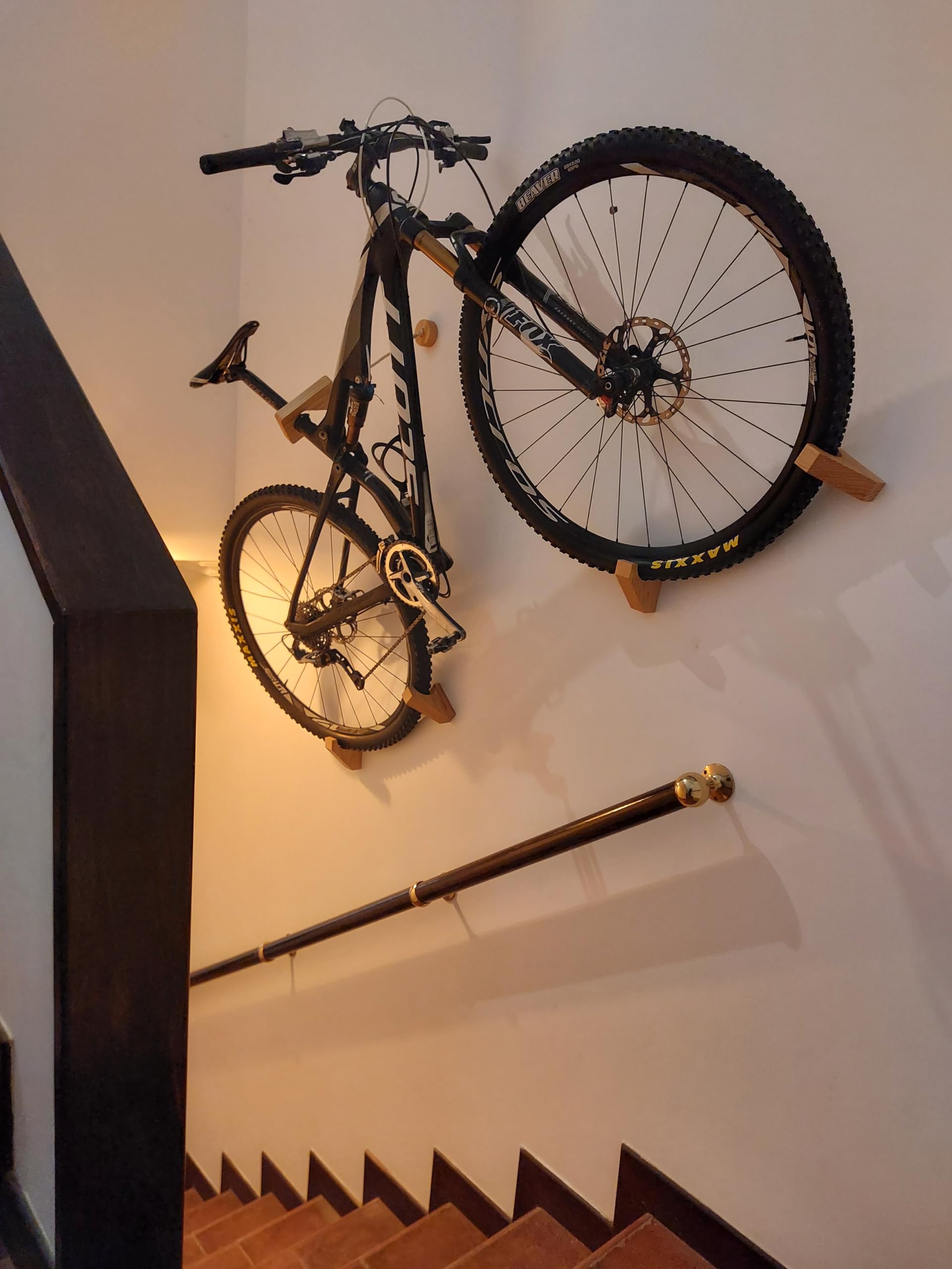 Fahrrad Wandhalterung - Einzigartiges & elegantes All Wood Bike Storage System Kompatibel für alle Fahrräder, sogar E-Bikes Ideale ECO Fahrradaufbewahrungslösung für Ihr Zuhause, Garage oder Büro.