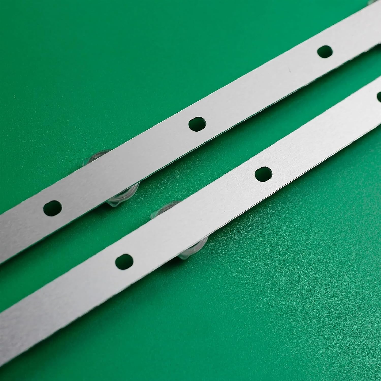 2pcs LED Strip Compatible with PK-32D16T KJ32D06-ZC22AG-20E 09E 12 18 20 26 26E 303KJ320052E DLED32HD 2X6 0005 KJ320M13 KJ320M14 EX-32HS011B