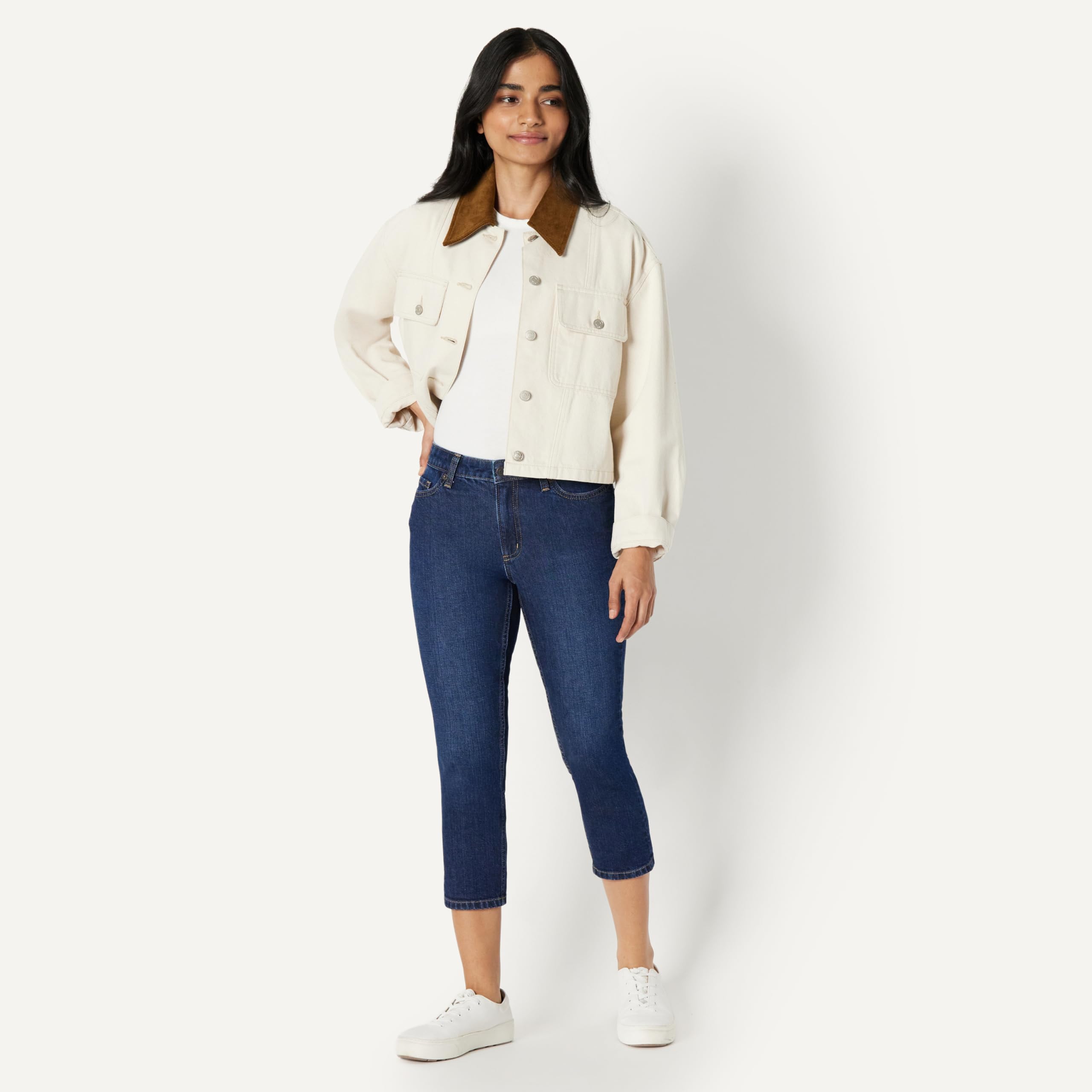 Amazon Essentials Jeans Capri a Vita Media, Mediamente Elasticizzati, Vestibilità Aderente Donna