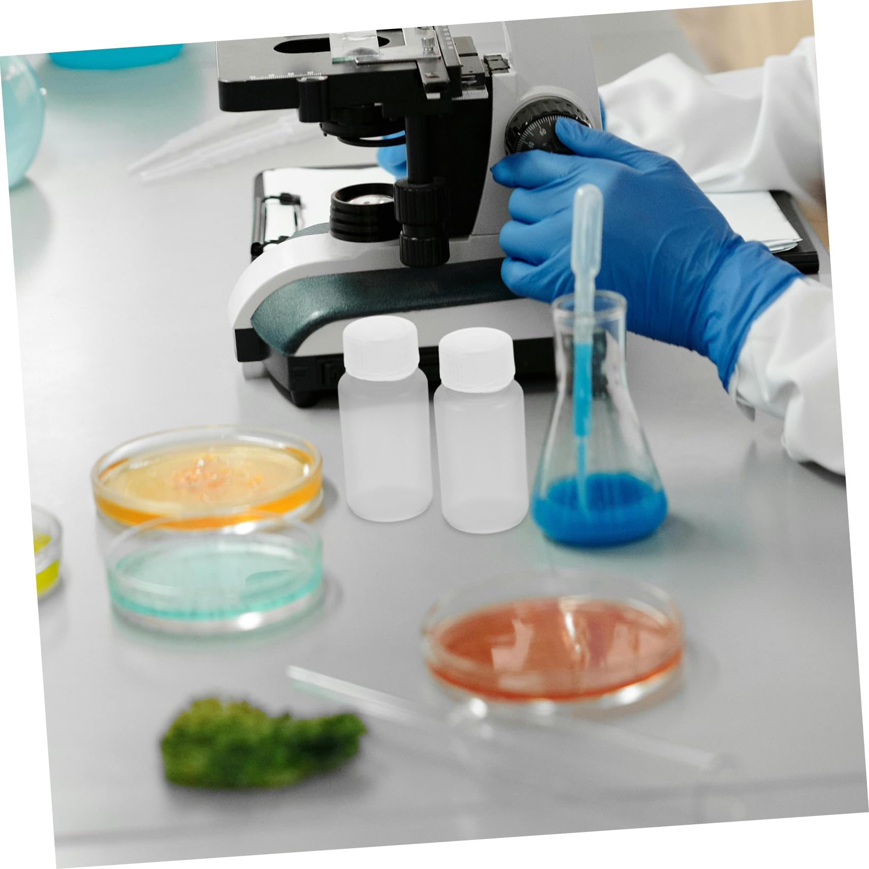 HOMOCONO Small Reagent Bottles 60ml Lab Chemical Storage Containers Leakproof Lightproof Sample Bottles Set