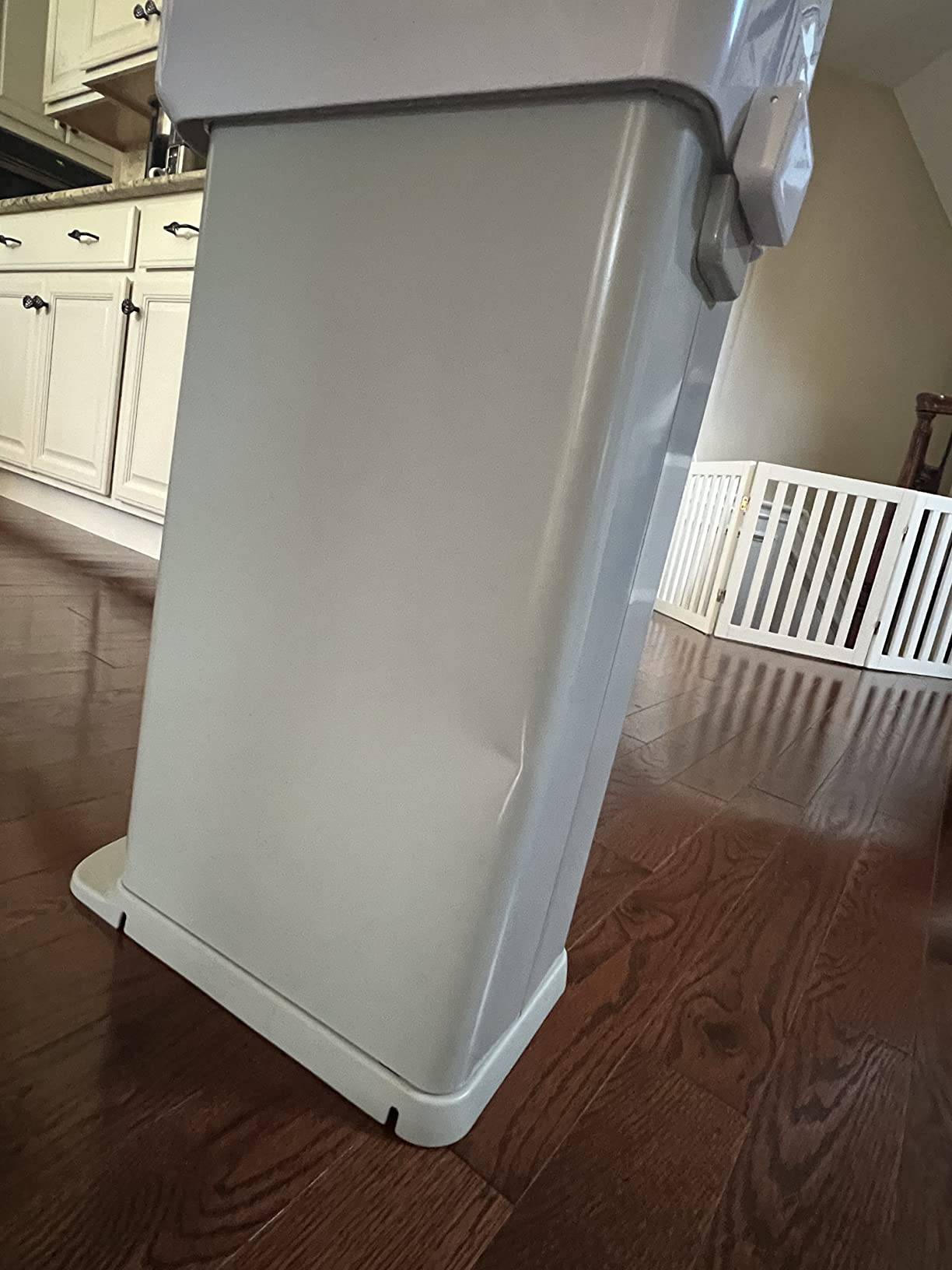 10/mo Finance Skip Hop Diaper Pail with Dual AirLock, Universal Refill Bags, White Buy Now