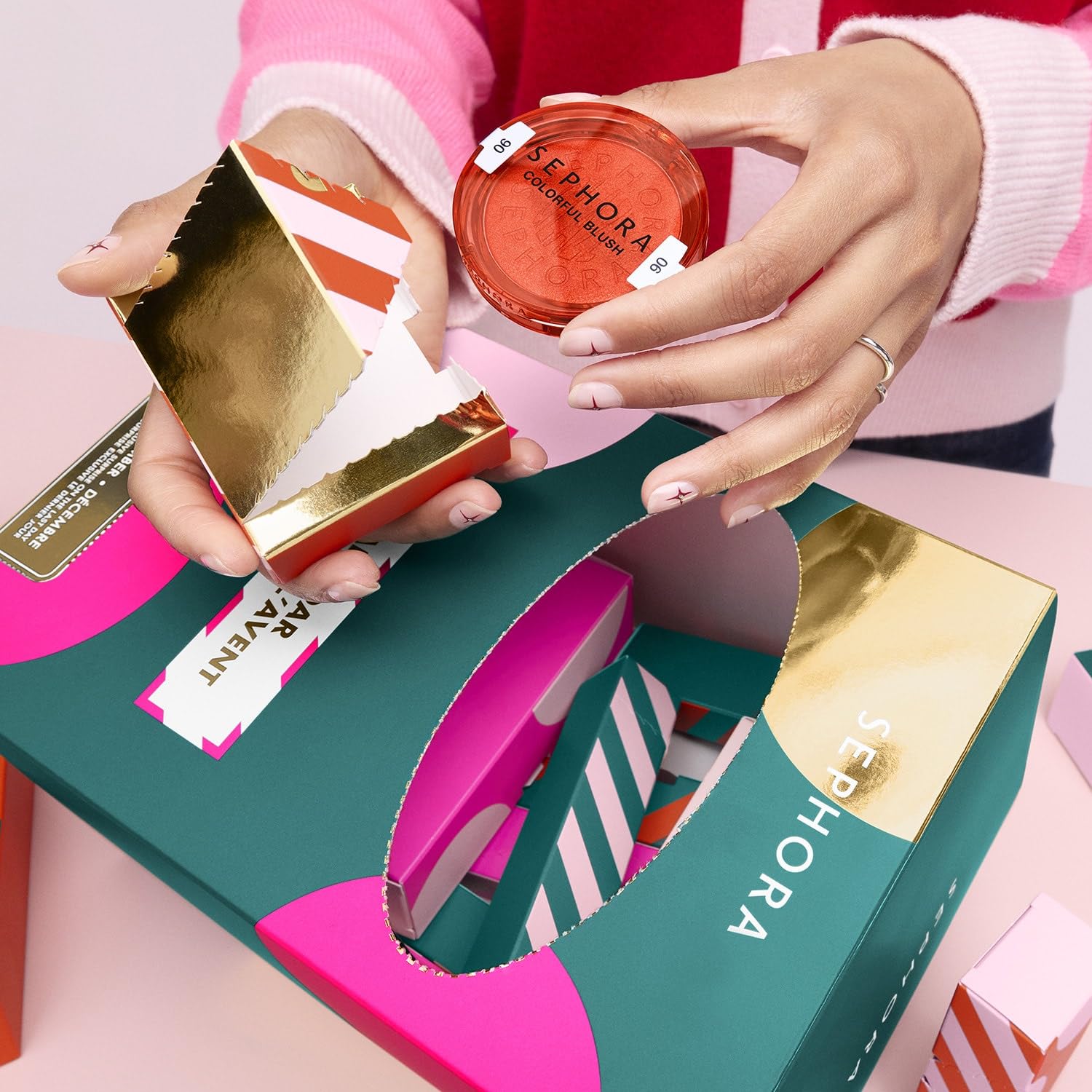 S.E.P.H.O.R.A. COLECCIÓN Calendario de Adviento Premium Belleza 2025 – 24 sorpresas maquillaje, cuidado, baño y accesorios