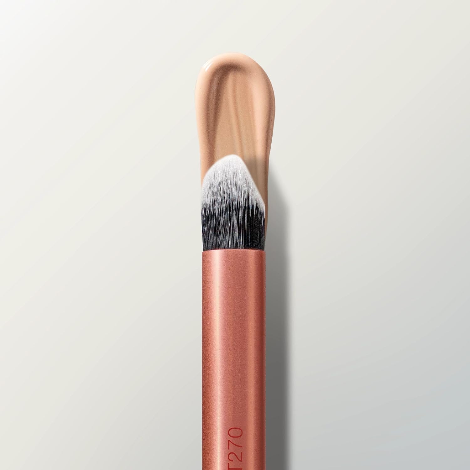 Real Techniques Spot Concealer Brush, Precision Makeup Brush for Targeted Coverage of Blemishes, Redness & Detail Areas, for Liquid & Cream Concealer, UltraPlush Bristles, Cruelty-Free, 1 Count