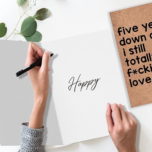 Miniatura 6 de Divertida tarjeta de 5 aniversario de regalo para pareja, esposo, esposa, linda aniversario de 5 años para ella él, aniversario travieso de 5 años