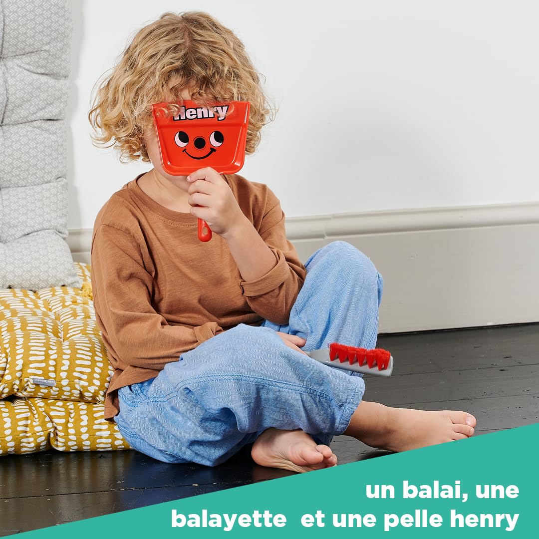 Set de ménage Casdon Henry, Jouets de ménage pour Enfants dès 3 Ans, Amusant et éducatif, avec Balai, balayette et Pelle