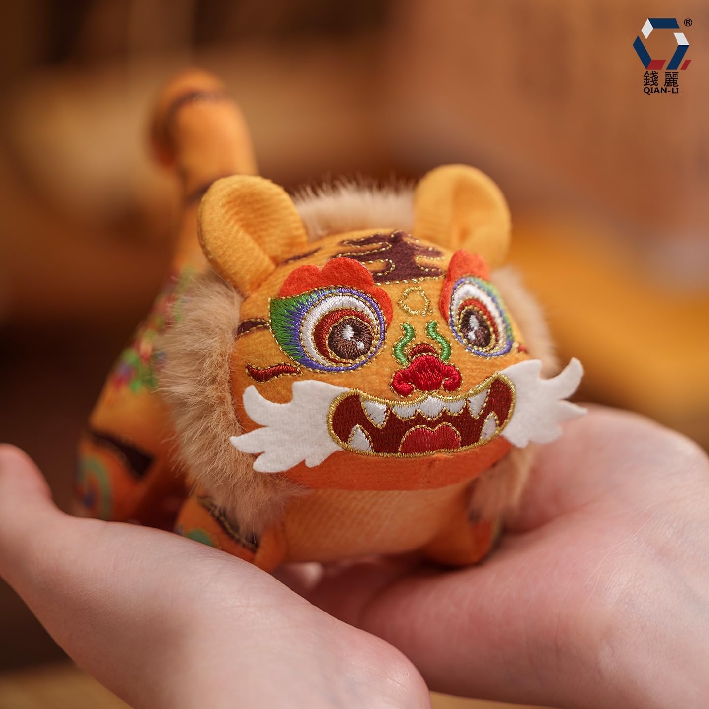 Chinese Embroidered Lucky Tiger Fragrance Sachet Bag, Feng Shui Wealth Charm Plush Keychain Ornament, Traditional Oriental Scented Pouch Hanging Decor Gift for Car Home Office