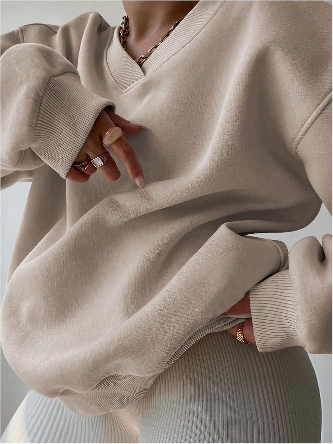 Floerns Women's Plus Size Oversized Sweatshirts V Neck Long Sleeve Loose Pullovers Fall Outfit - Image 3