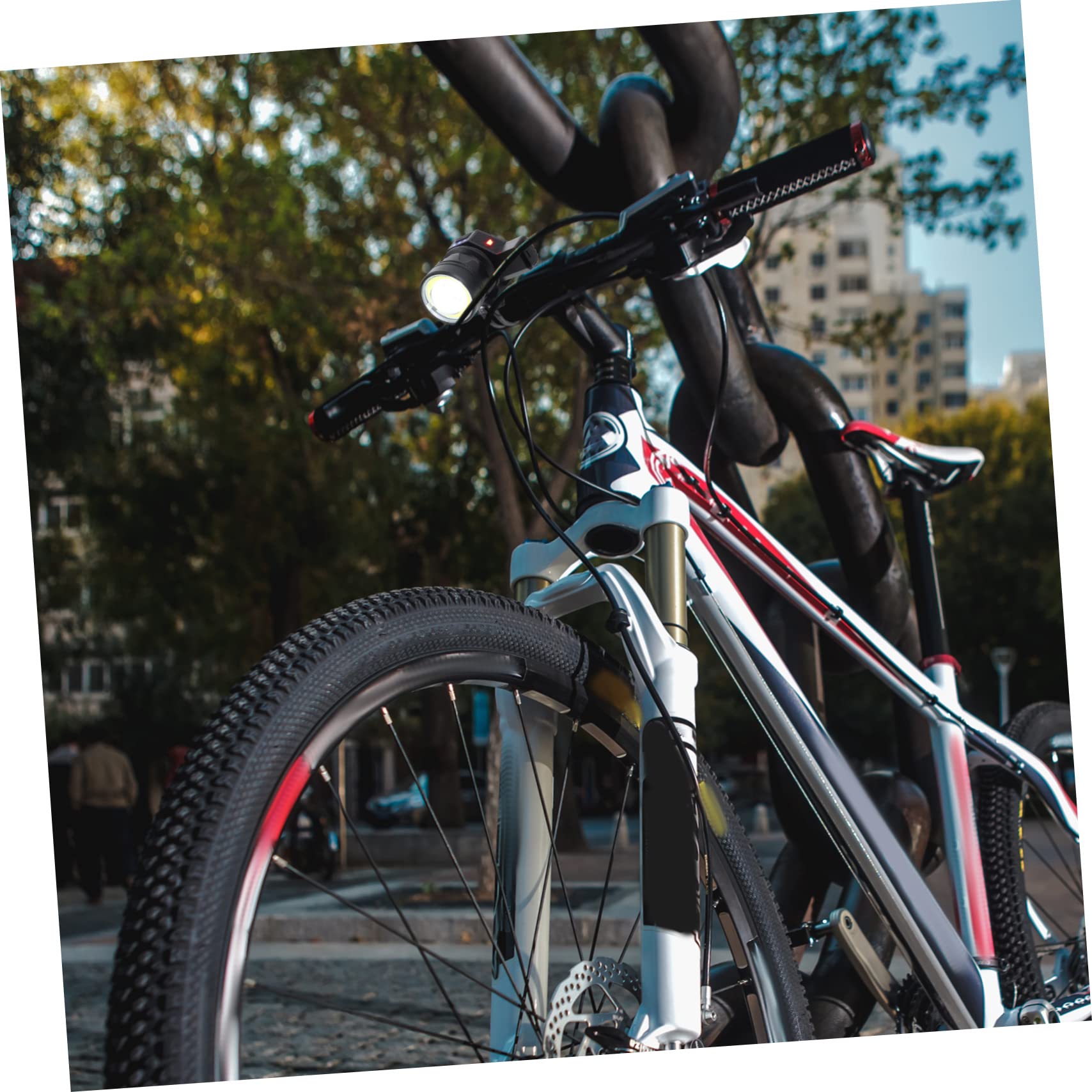 BESPORTBLE 1 Juego Faro De Bicicleta Lámpara Delantera De Bicicleta Suministro De Bicicletas Equipo De Equitación Al Aire Luz De La Bici Luz De Bicicleta Profesional Black Abs