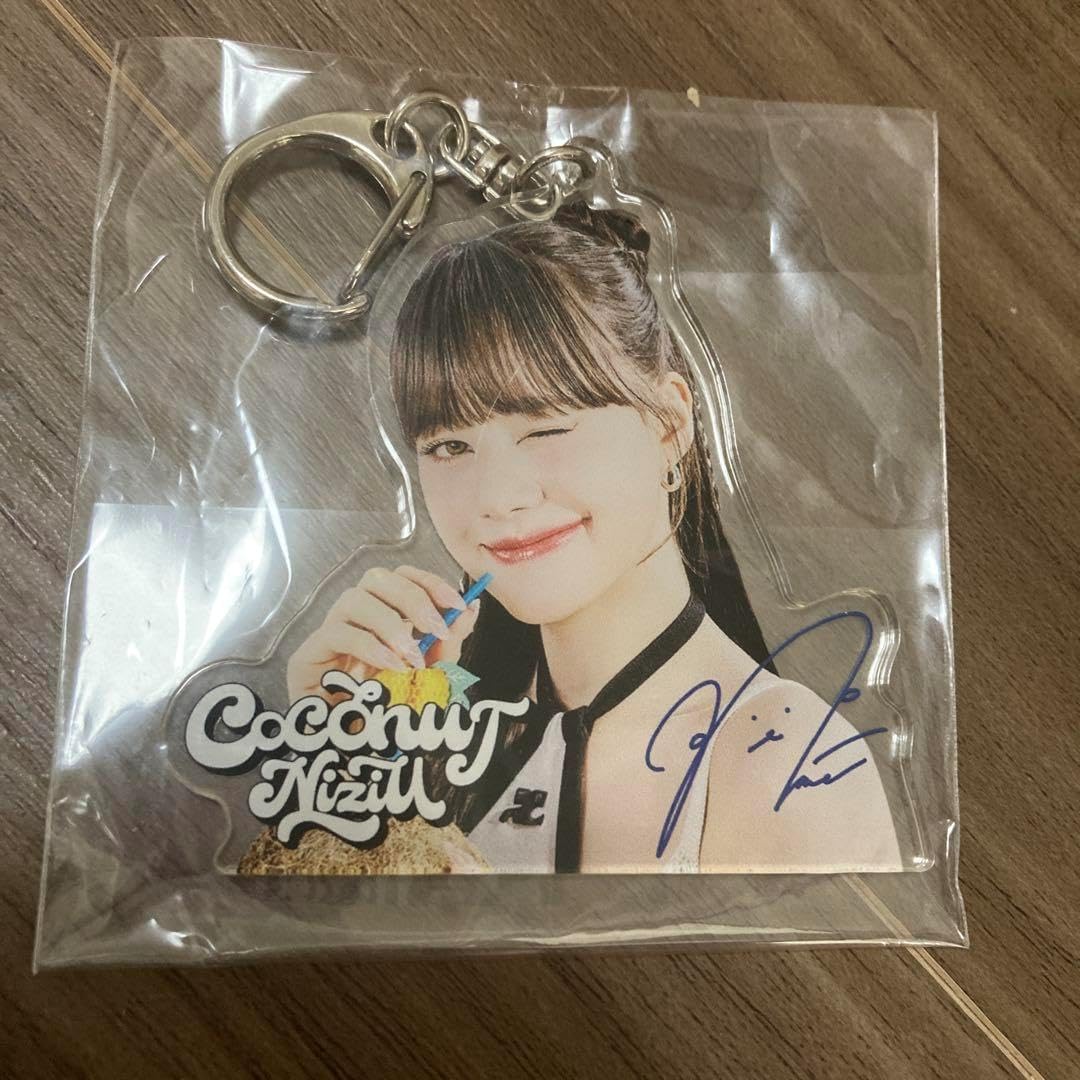 NiziU ニナ お渡し会 COCONUT アクリルキーホルダー NiziU ニナ 直筆