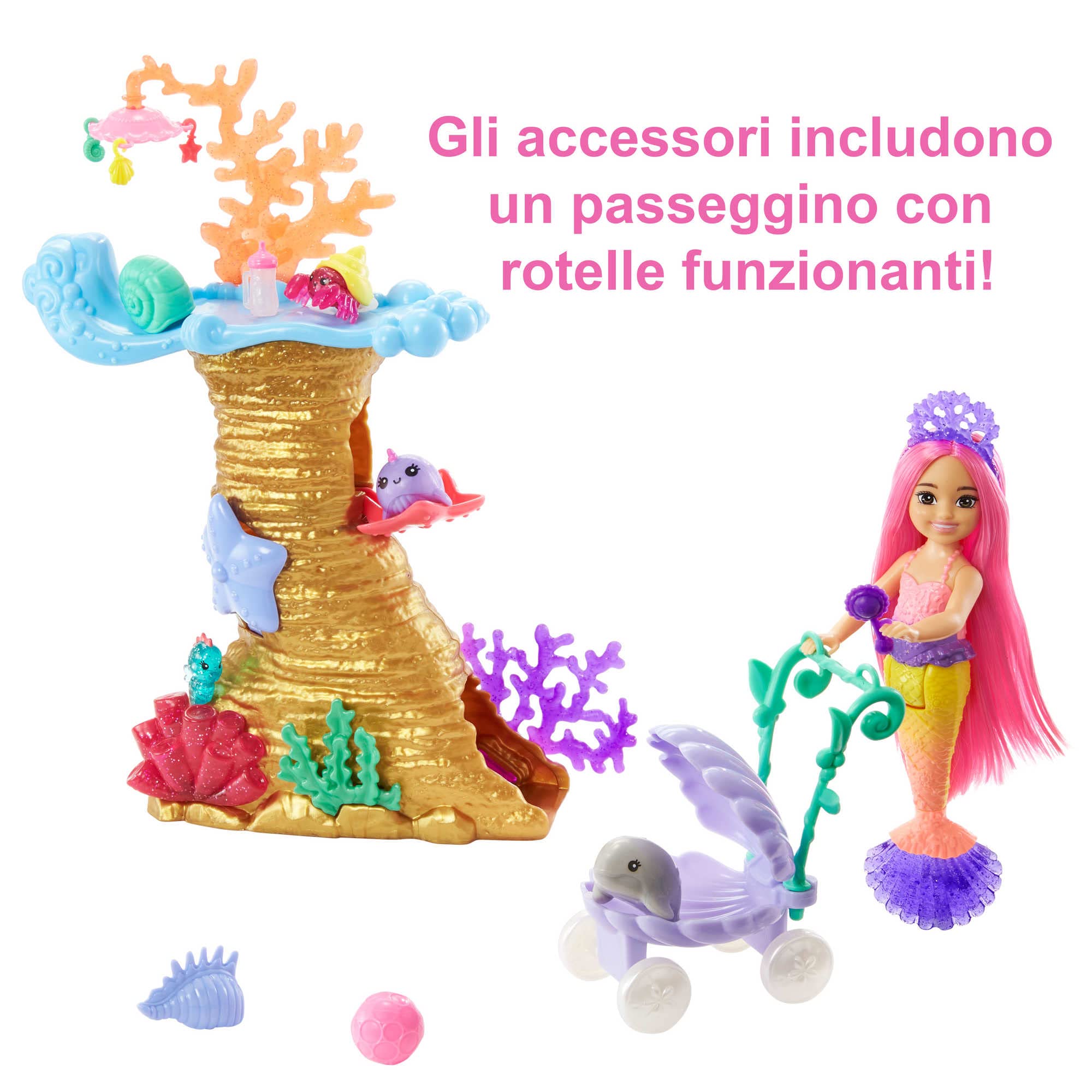 Barbie - Sirene Playset con bambola Chelsea Sirena, 4 cuccioli, area giochi con barriera corallina, passeggino e accessori, Giocattolo per Bambini 3+ Anni, HHG58