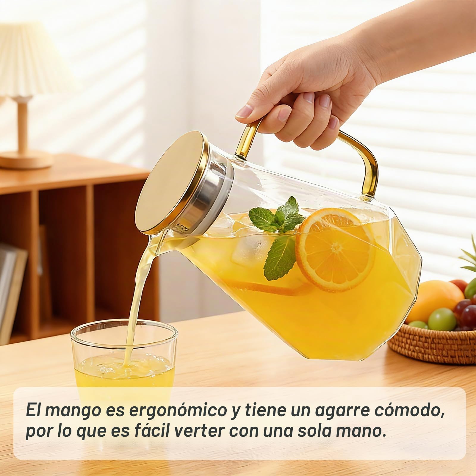 Jarra de cristal de 2 litros con asa y tapa de acero inoxidable dorada, jarra de cristal para agua, zumo, leche, café, té, lavavajillas