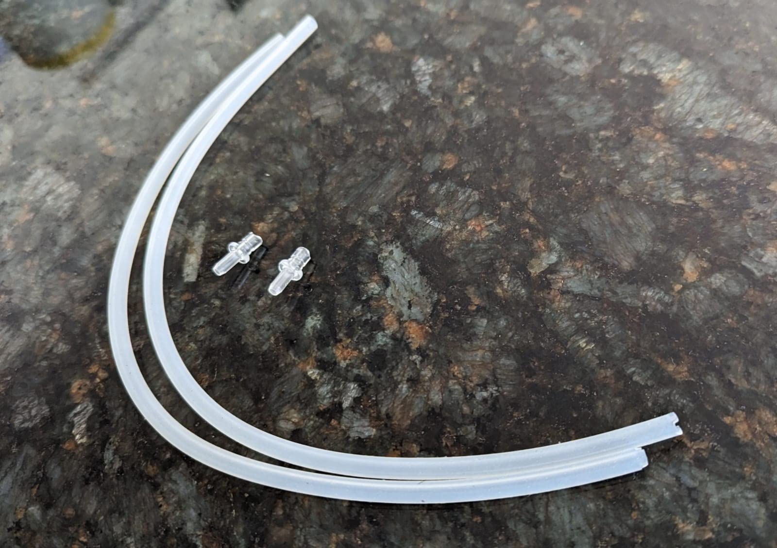 Jura 2x milk hose tube (36cm) for frothing nozzles + 2x nipple connectors #72249, suitable for all Jura Cool Control devices and Jura milk containers