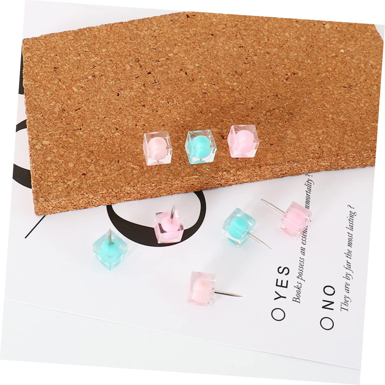 STOBOK 200stücke Titel Bunte Push-pins Quadratische Kopf-dekorative Pinnwand-nadeln Für Fotos Karten Und Notizen Klarsichtbox