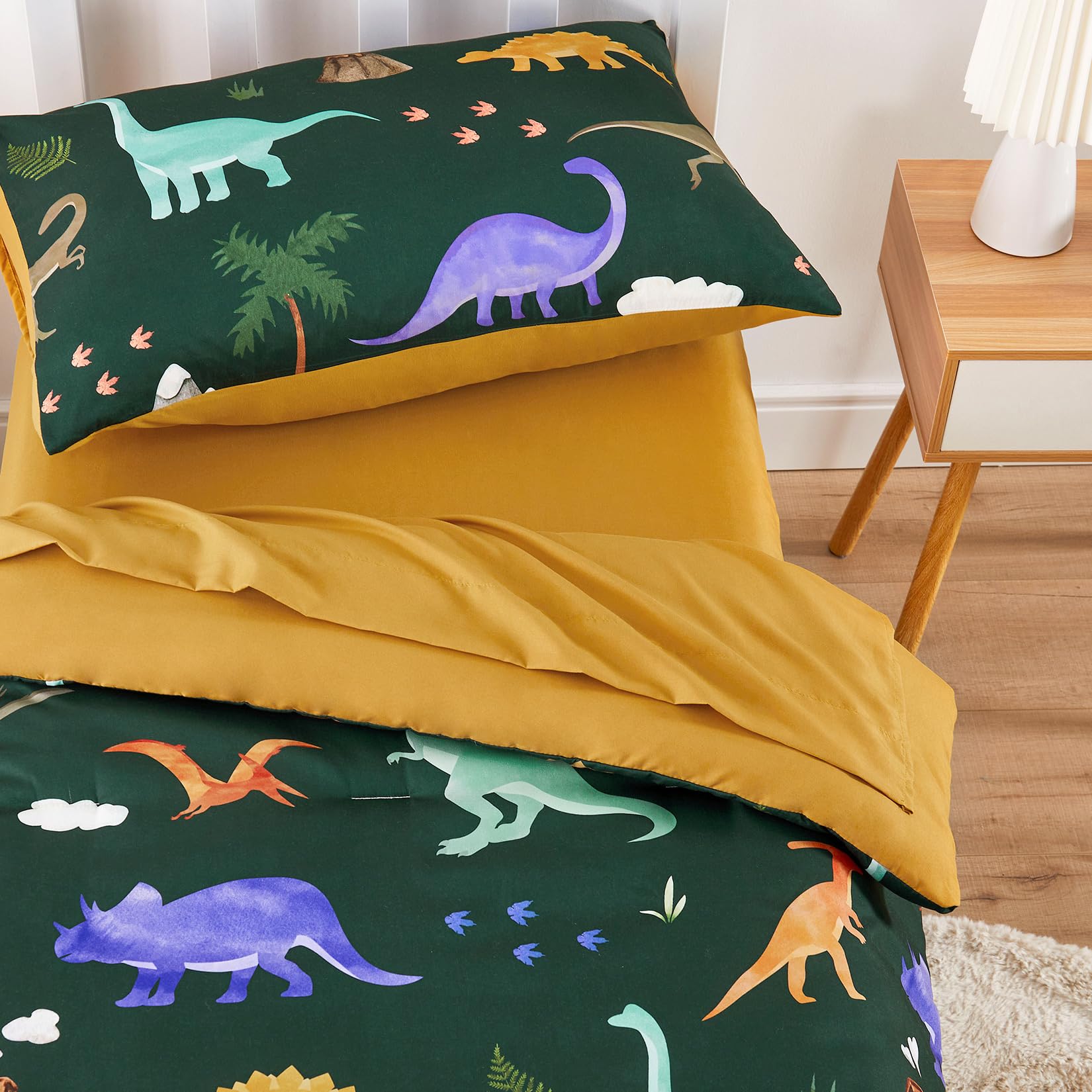 Wake In Cloud - Juego de ropa de cama para niños, juego de cama suave de 4 piezas para cuna que incluye edredón, sábana bajera, sábana encimera y funda de almohada, volcán colorido dinosaurio
