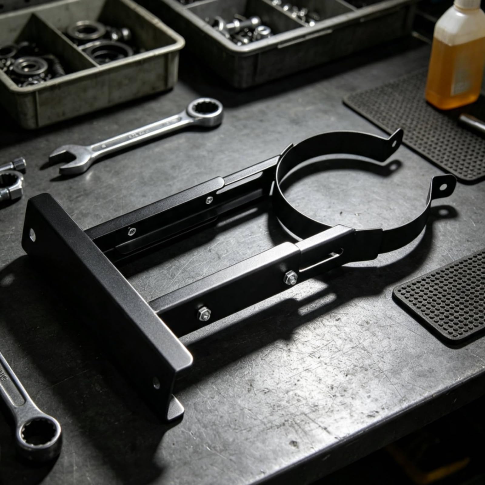 Staffa Supporto Staffa Tubo Fumo Collare Struttura Robusta in Acciaio Inox con Fissaggi Visibili E Blocco Anti Vibrazioni Adatta per Installazioni Riscaldamento Casa , Nero , Φ150mm