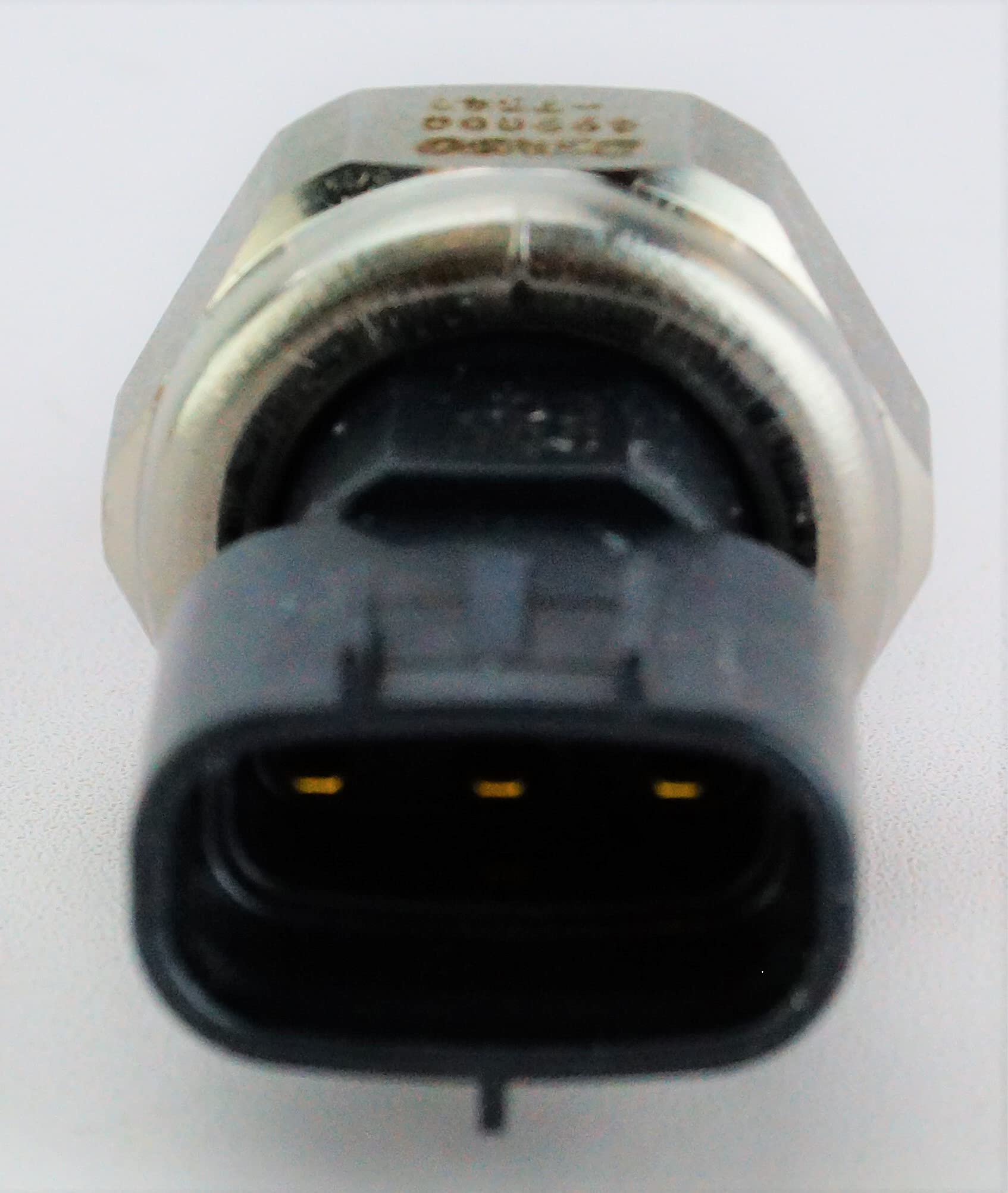 Amazon.com: Genuine GM Parts - (S) Sensor (98027456) : Automotive