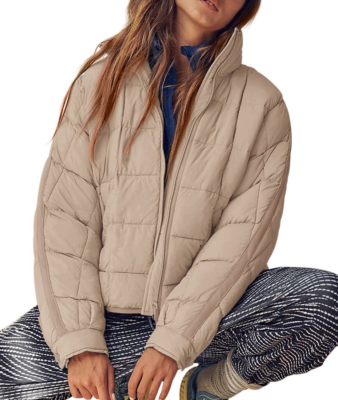 Aiopr Women's Oversized Lightweight Down Coat Long Sleeve Zip Packable Short Puffer Jackets