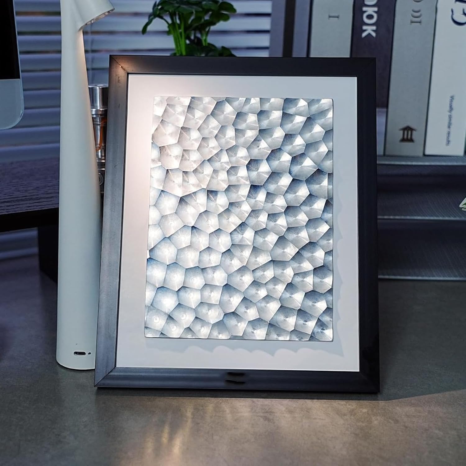 Ramka na zdjęcia 3D na biurko, z dynamicznym holograficznym efektem świetlnym na biurko, promieniowy efekt świetlny, ramka na zdjęcia z odlewu metalu, do salonu i sypialni