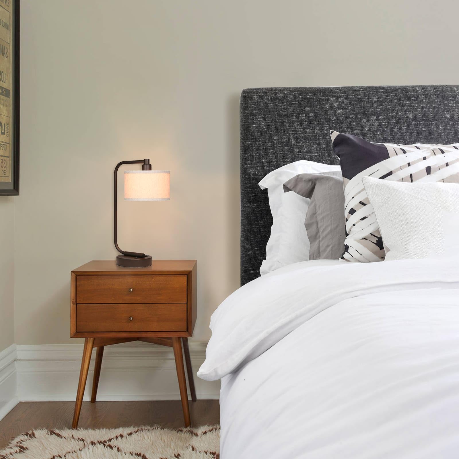 Lámpara de mesa para dormitorio con puerto USB, moderna lámpara de noche con pantalla de tela de lino, luz de mesita de noche para sala de estar, oficina de lectura, acabado de bronce 6