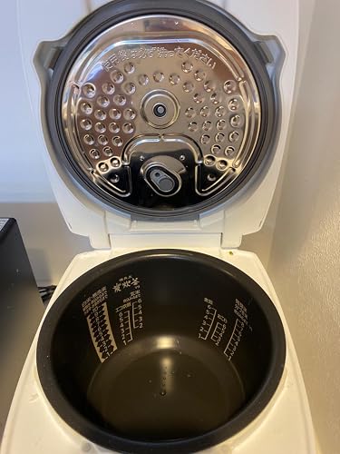 Amazon | 三菱電機 IHジャー炊飯器 備長炭炭炊釜 5.5合炊き ピュア
