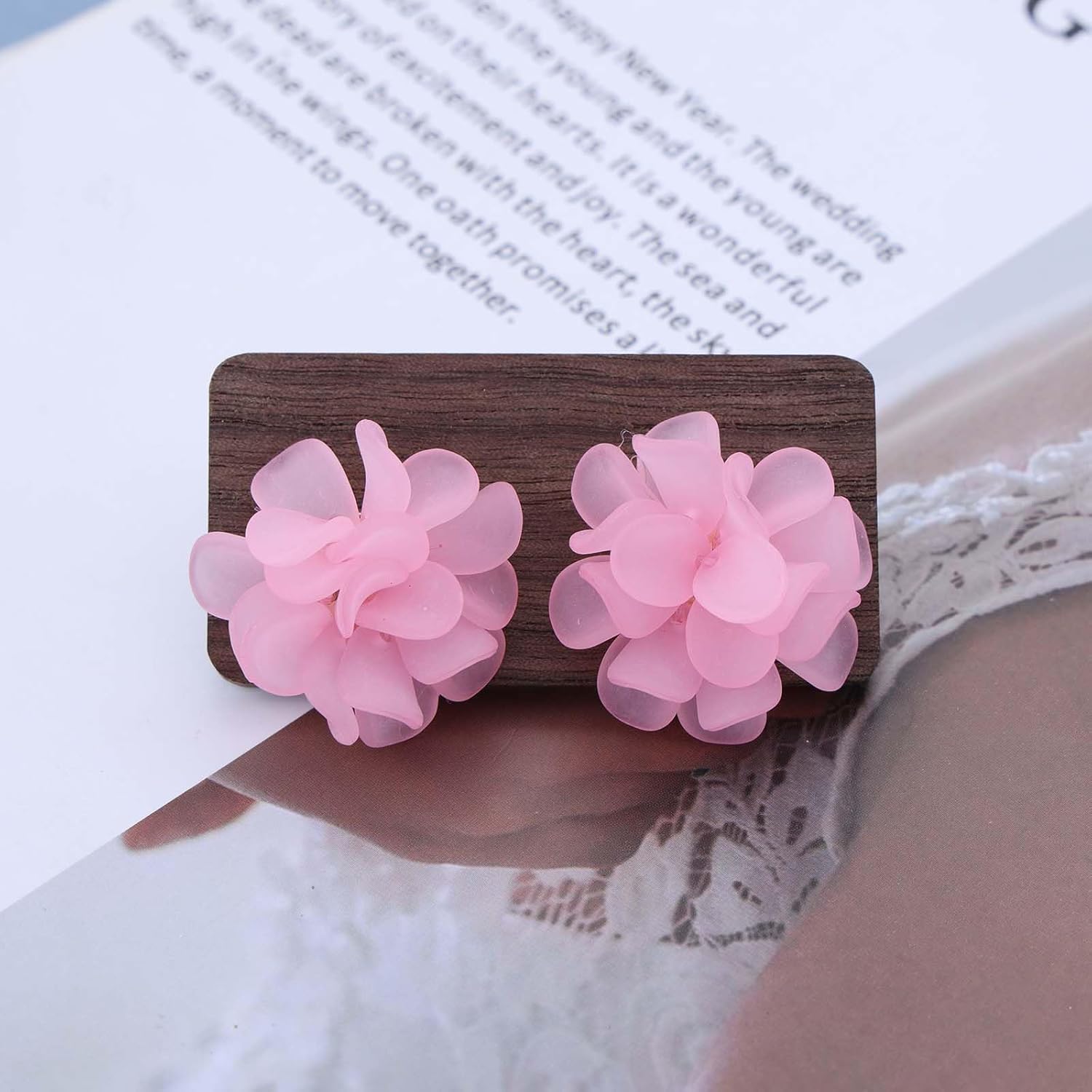 Boho Acrylic Flower Earrings White Acrylic Flower Earrings Resin Flower Stud Earrings Large Flower Floral Earrings Resin Tiered Petal Earrings Jewelry for Women - Image 4