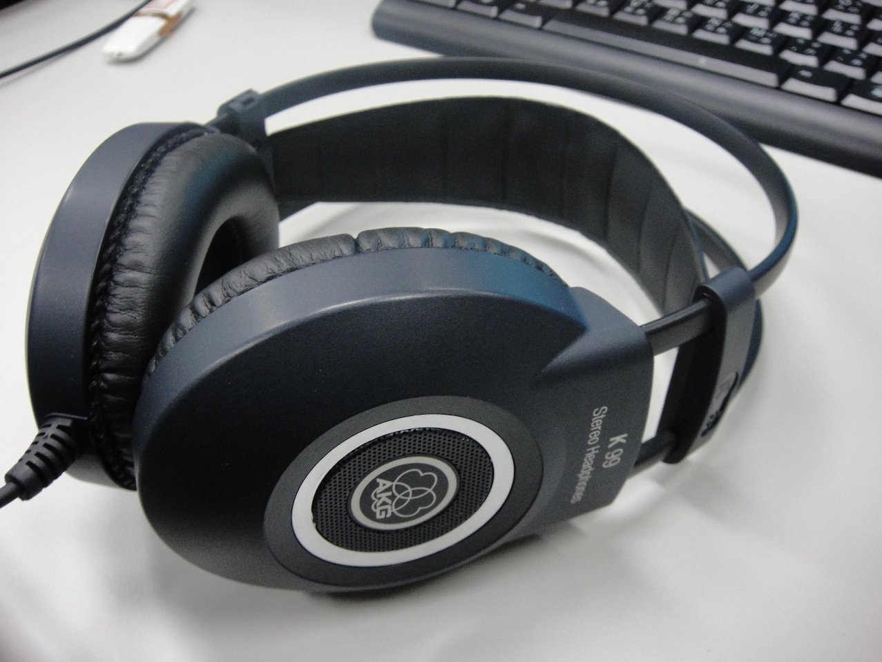 AKG K702 セミオープン型ヘッドホン