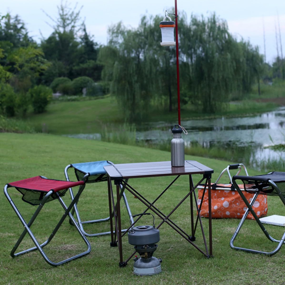 ABOOFAN Sgabello Pieghevole Seduta Comoda da Campeggio in Lega di Alluminio Portatile e Resistente Blu per Pesca e Escursionismo All'aperto