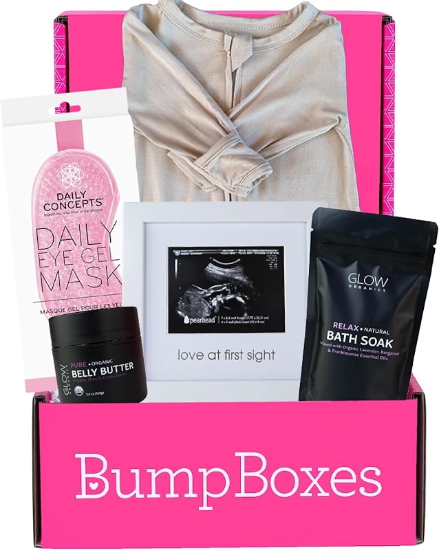 Bump Boxes Set de regalo para el segundo trimestre, paquete completo de cuidado del embarazo con mantequilla para el vientre, baño en remojo, durmiente con patas para bebé, marco de ecografía y antifaz para los ojos