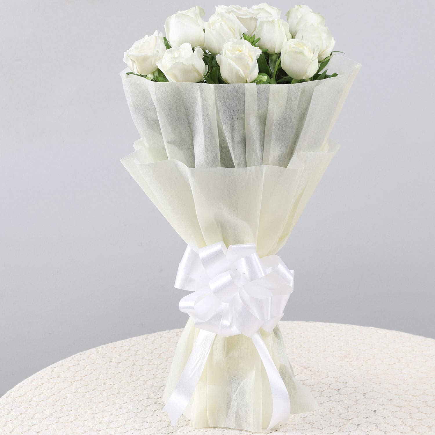Fnp Elegant Pristine White Roses Bouquet-image-41