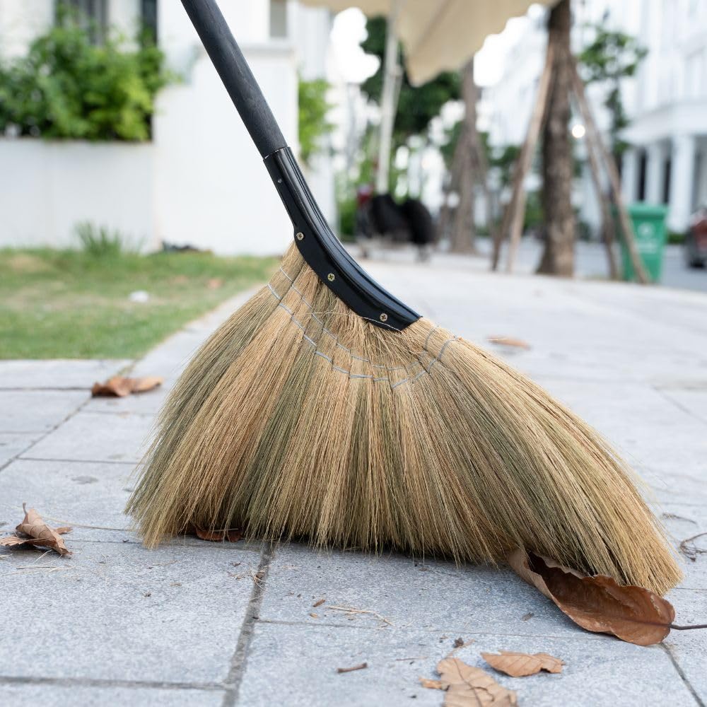 Vietnamesischer Strohbesen – Indoor-Grasbesen – Kehrhand mit schwarzem langem Griff, Besen für Haus, Garage, Büro, Lobbyraum, Küche mit 144 cm Länge