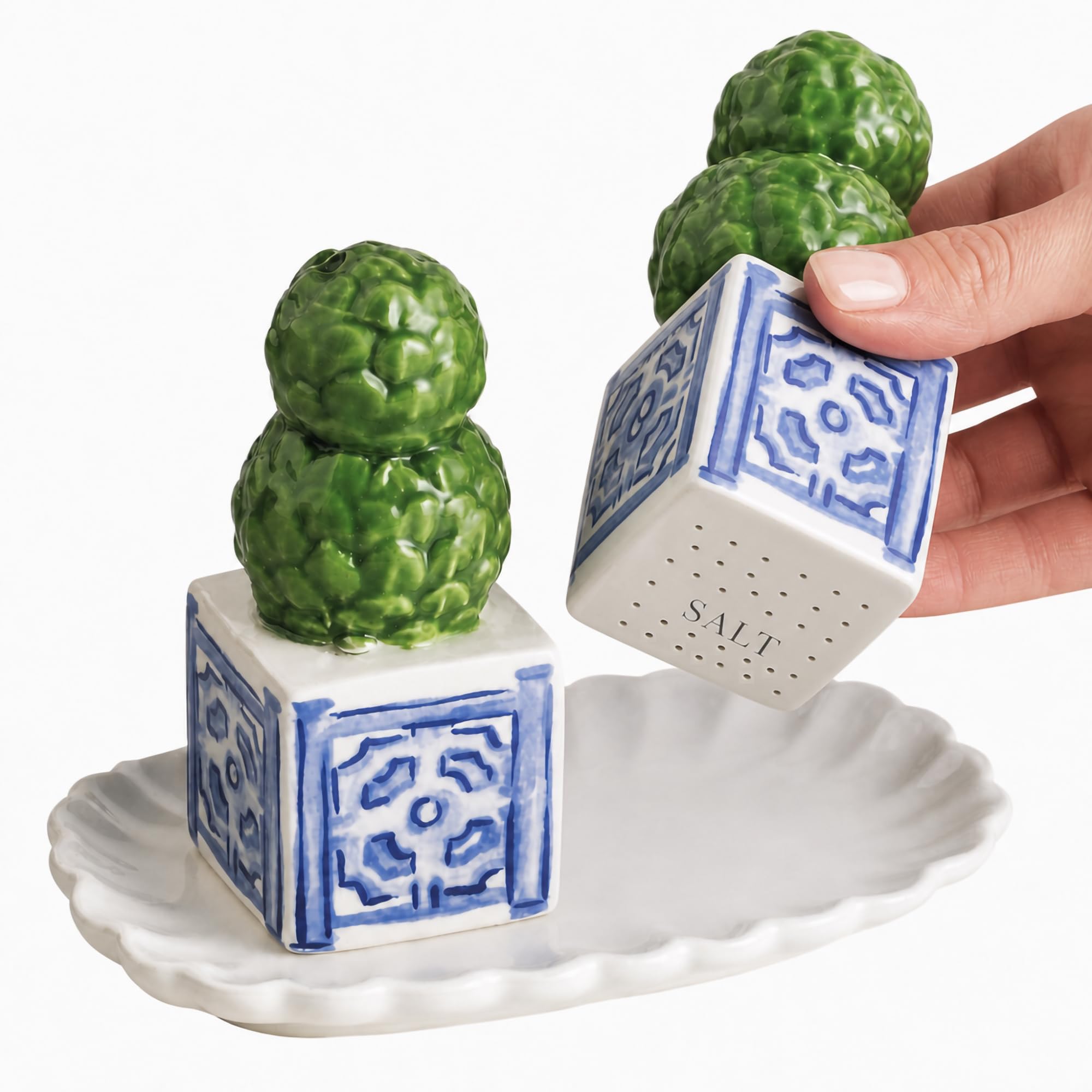 Amazon.com: Mud Pie Ceramic Topiary Salt And Pepper Shaker Set