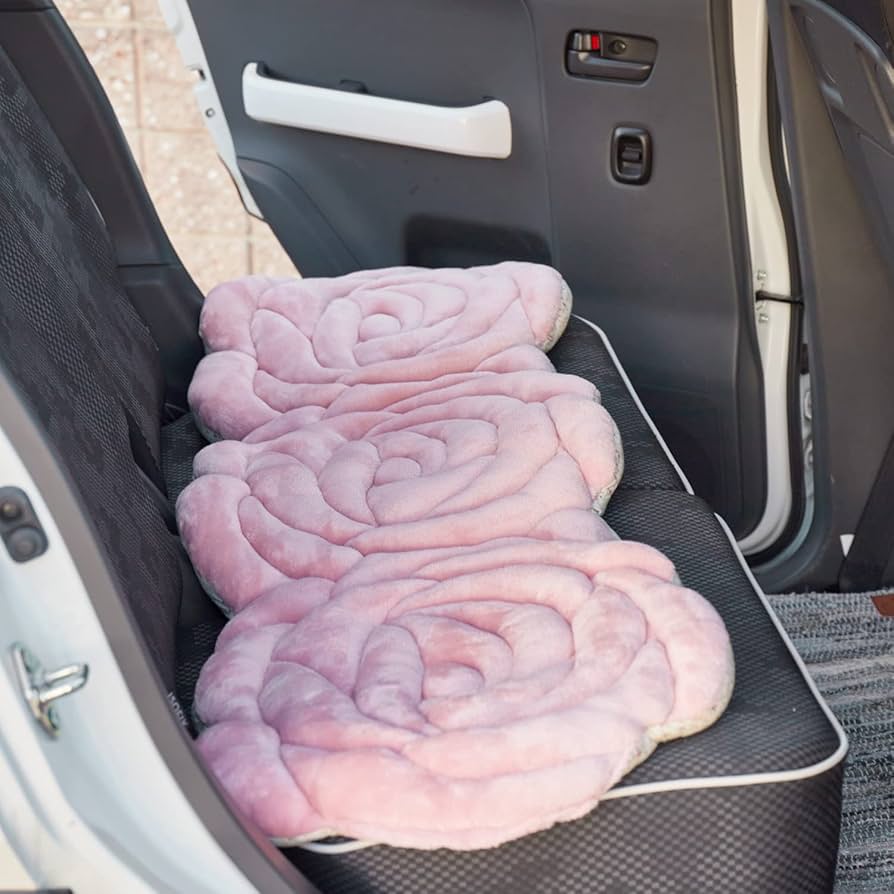 素敵なレース座布団⭐️ シートクッション／薔薇モチーフ／３段レース／ピンク② 素敵なレース座布団⭐️ シートクッション／薔薇モチーフ／3段