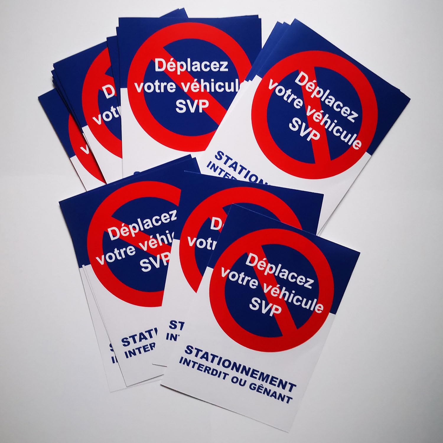 Stickers Stationnement Gênant vendus par 50. Difficiles à décoller. Autocollants mauvais stationnement. 10,5 x 14,8 cm