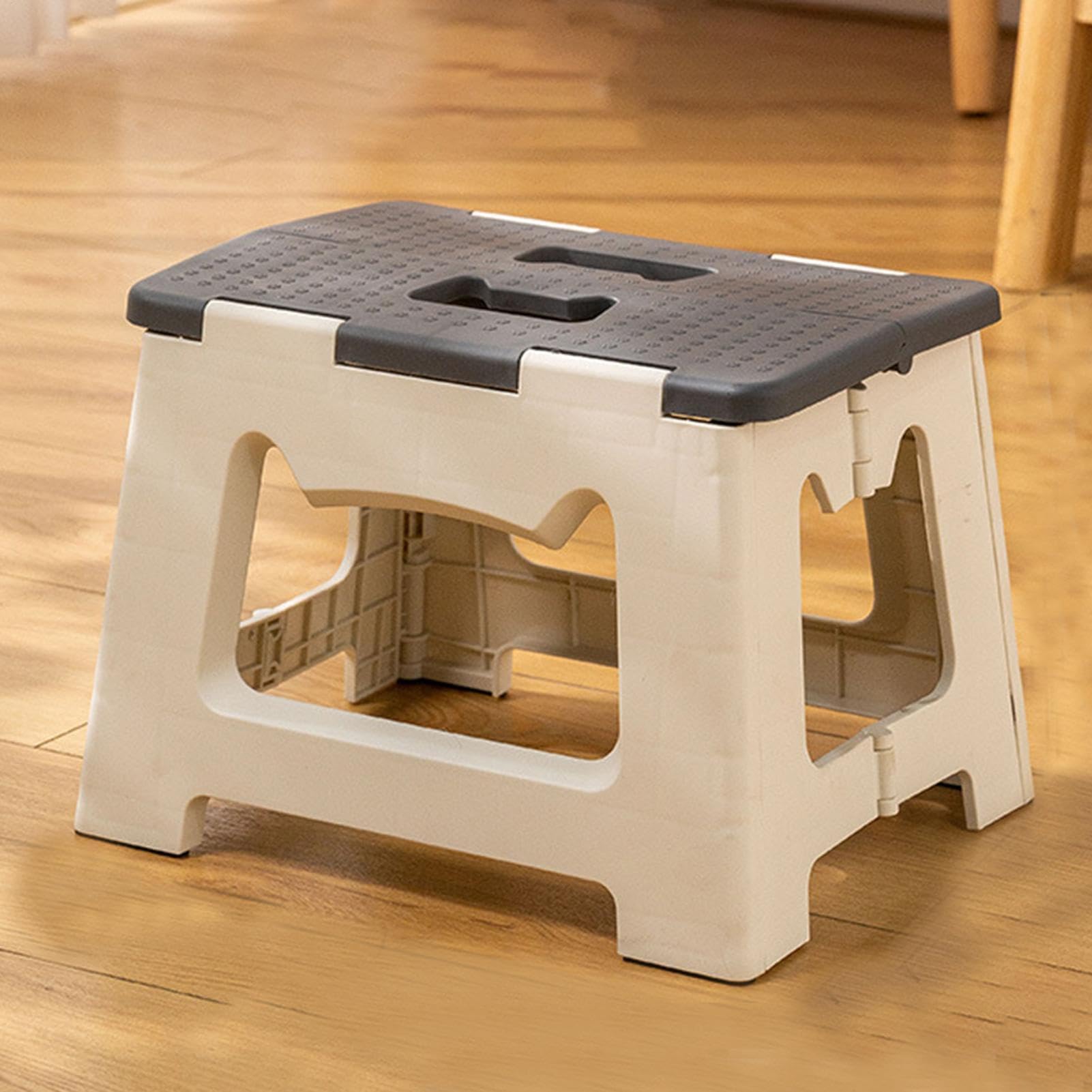 Klapphocker - Outdoor-Trittschemel mit Rutschfester, Leichter, tragbarer Klappstuhl für Camping, Wandern und Gartenarbeit (Elegantes Grau)