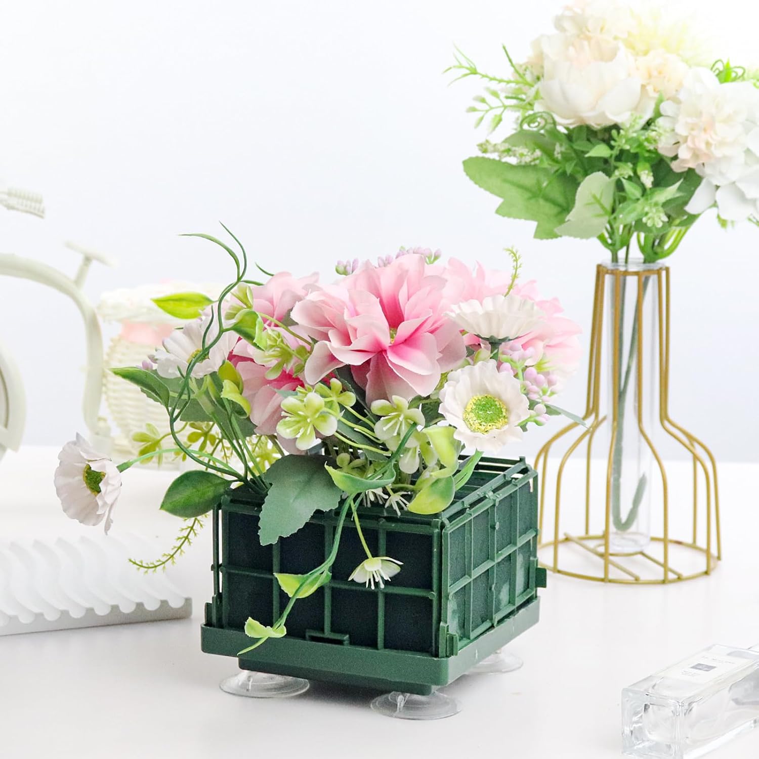 4 Pcs Floral Foam Cage for Flowers for Christmas DIY Crafts, Square Flower Holder for Fresh Flower Arrangement Decoration, Wedding, Interior and Garden