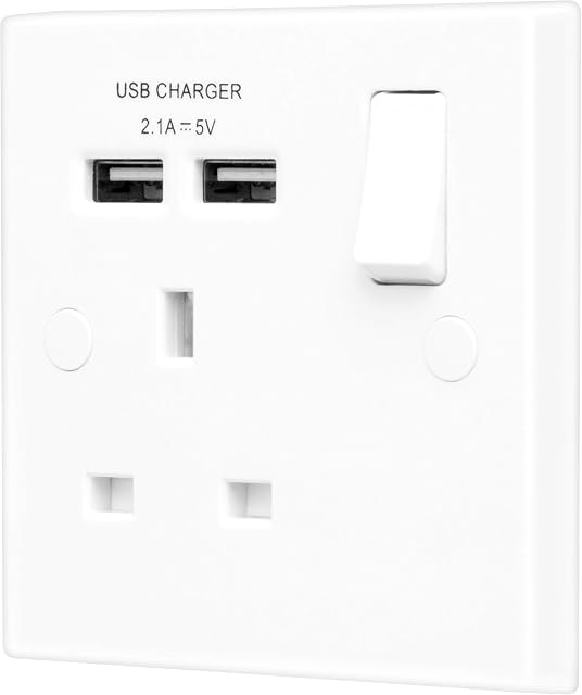 BG Electrical 921U2 Single Switched 13 A Fast Charging Power Socket with Two USB Charging Ports, 2.1 A, 5 V, 10.5 W, Square Edge, White