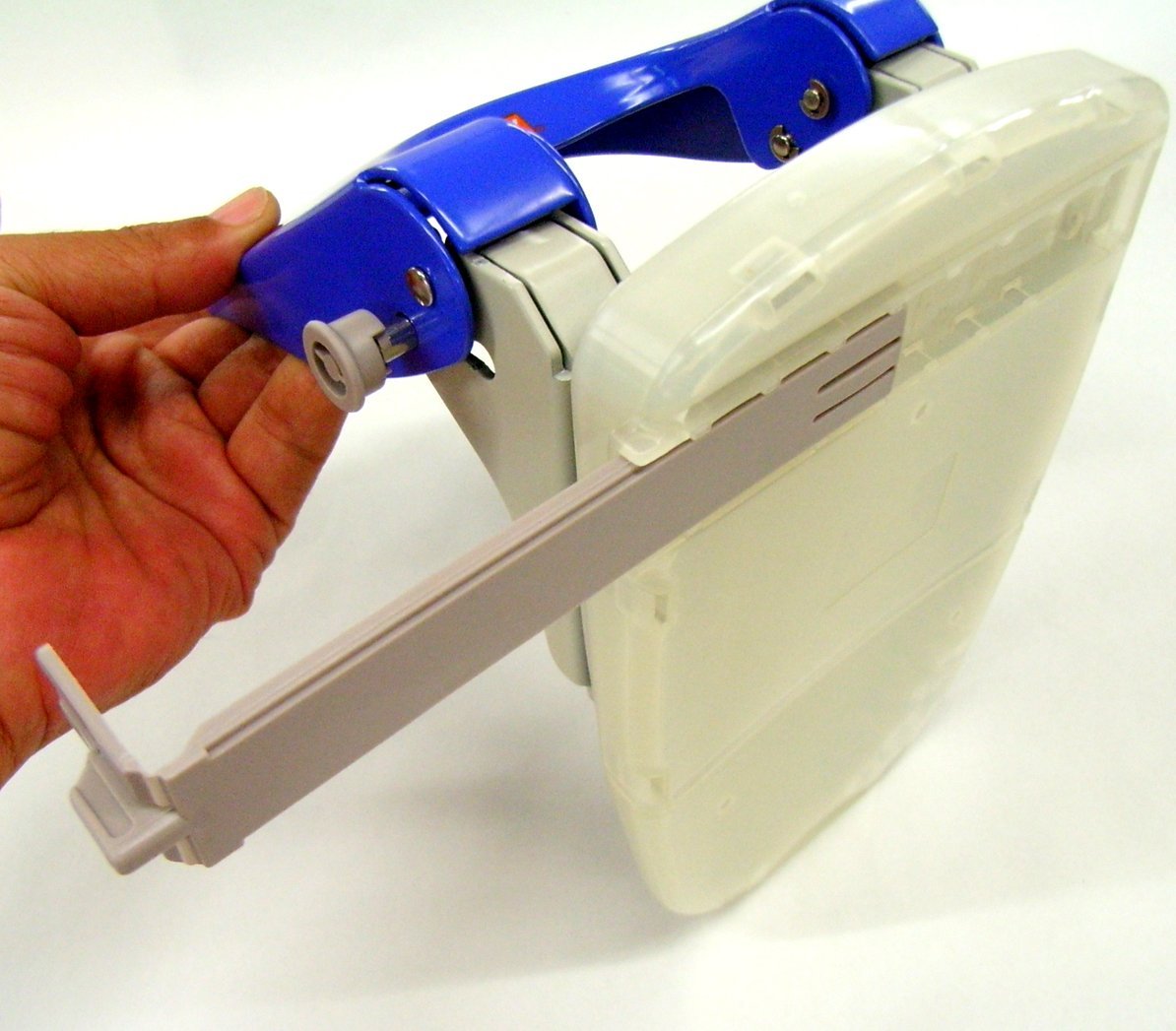 Amazon | マックス パンチ 軽あけパンチ 2穴 ブルー DP-45 | 穴あけ