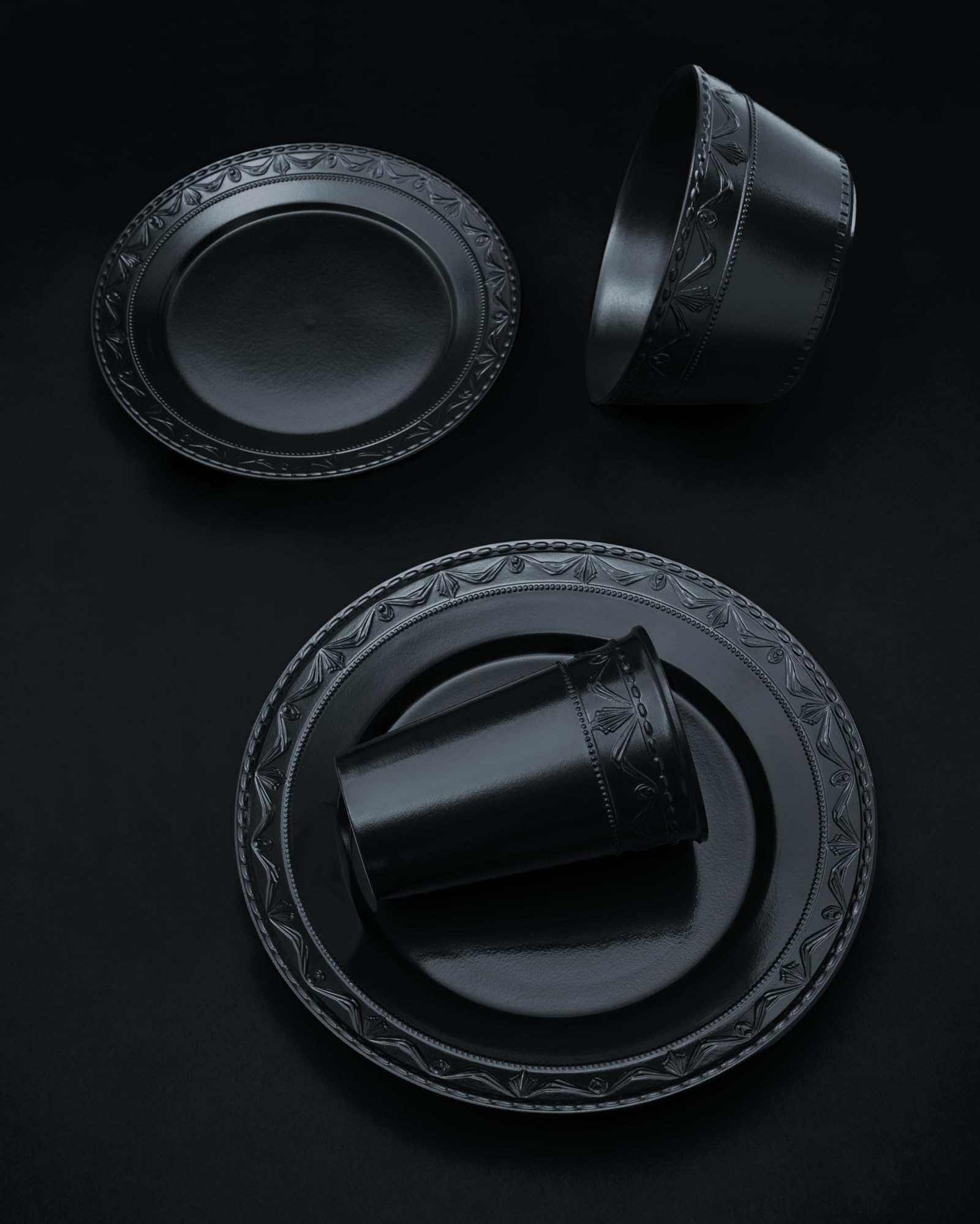 KPM Berlin KURLAND NOIR Duo-Set 8-teilig aus Bechern 350ml, Bowls 700ml, kleinen 20cm und großen Tellern 26cm handmade, matt-glänzend schwarz im Geschenkkarton