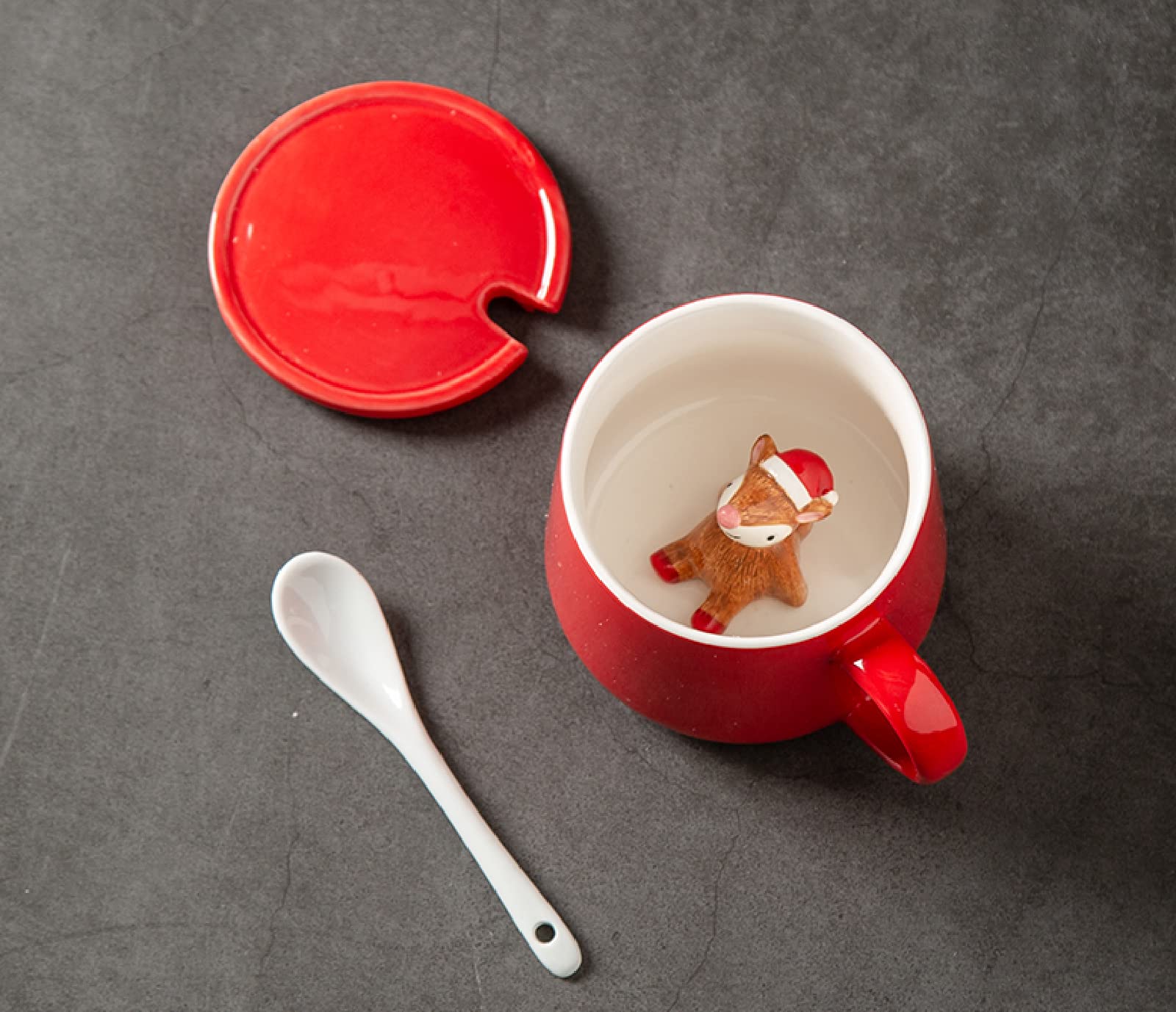 Tazza da caffè in ceramica fatta a mano Tazza rossa Scoiattolo Cartone animato 3D Animali tridimensionali Tazza da tè Tazza da caffè in ceramica Tazza Regalo per ufficio e casa