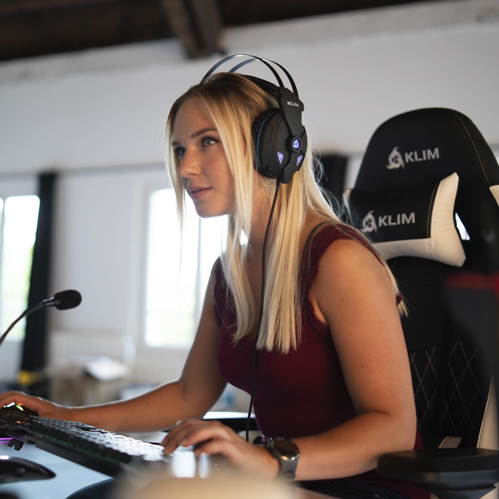 KLIM IMPACT V2 Cuffie Gaming USB con Microfono - Gamer Headset - Suono Surround 7.1 + Cuffie PS5 con Isolamento del Rumore - Audio ad Alta Definizione + Per PC PS4 PS5 + Nuova versione