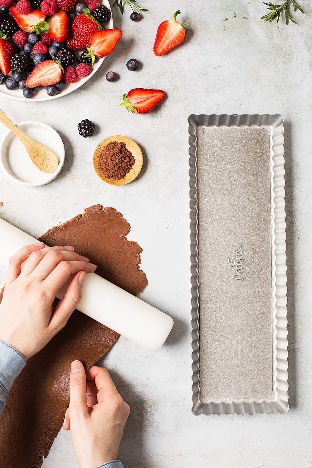 Decora 0070026 Nonstick Fluted Rectangular Tart Pan 13.8 Inch x 4.3 Inch x 1 Inch High with Loose Removable Bottom