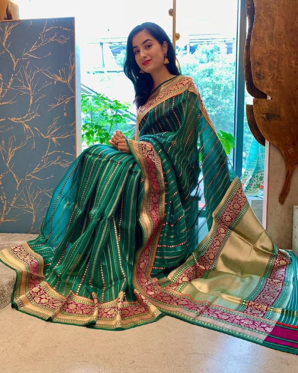 Women's Banarasi Art Silk Saree with Unstitched Blouse Piece – Wedding & Party Wear