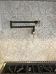 Review Image by Kim Bateman