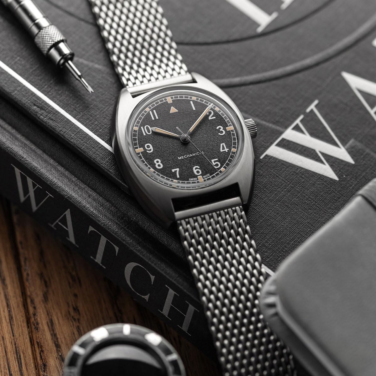 WatchGecko Correa de reloj de malla clásica, acabado pulido o satinado, 18-22 mm, correa de repuesto de acero inoxidable para hombre, barras de resorte de liberación rápida para cambios fáciles