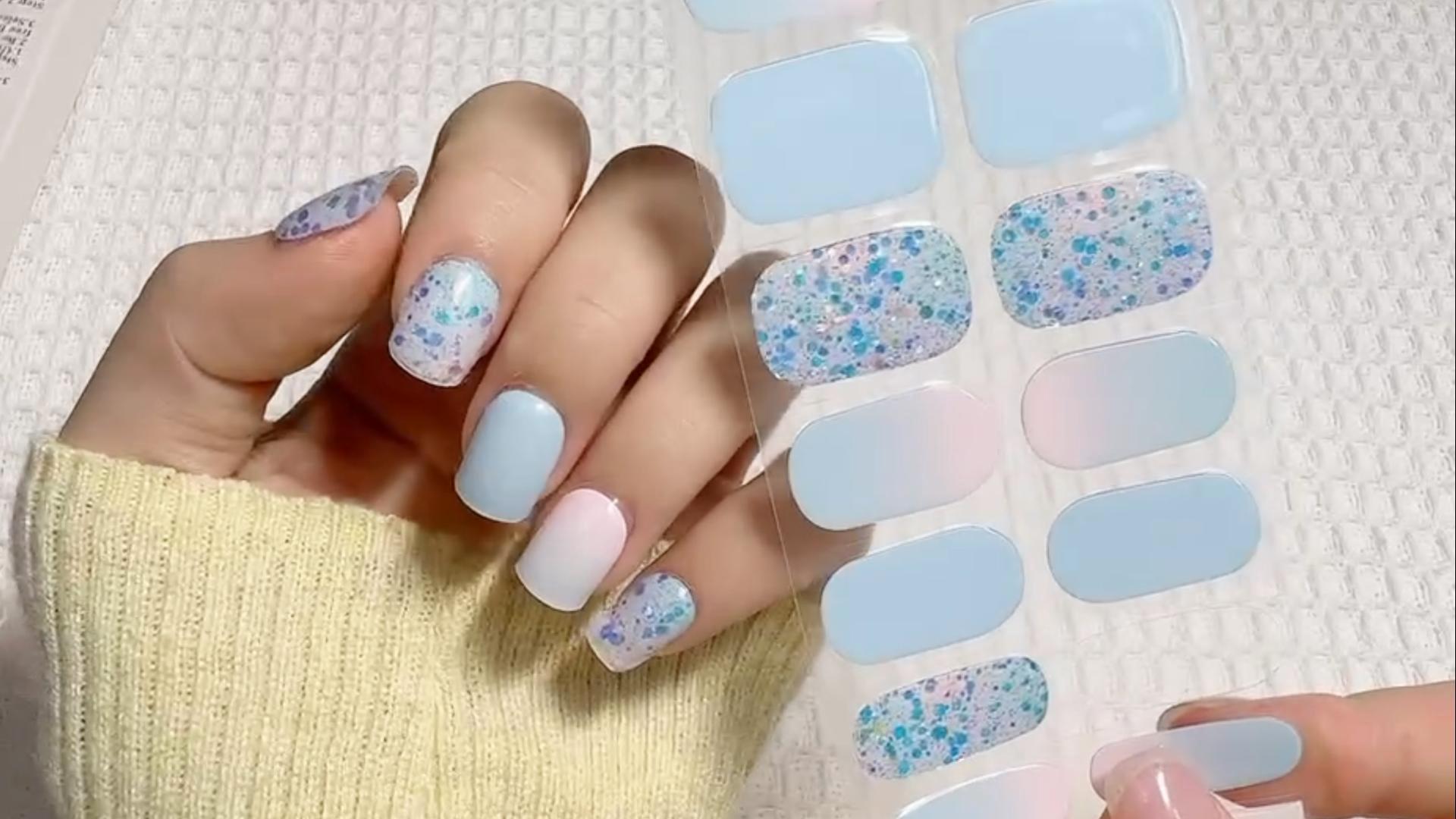 Amazon | DUKASOU ジェルネイルシール 28枚 半硬化ネイルシール 硬化