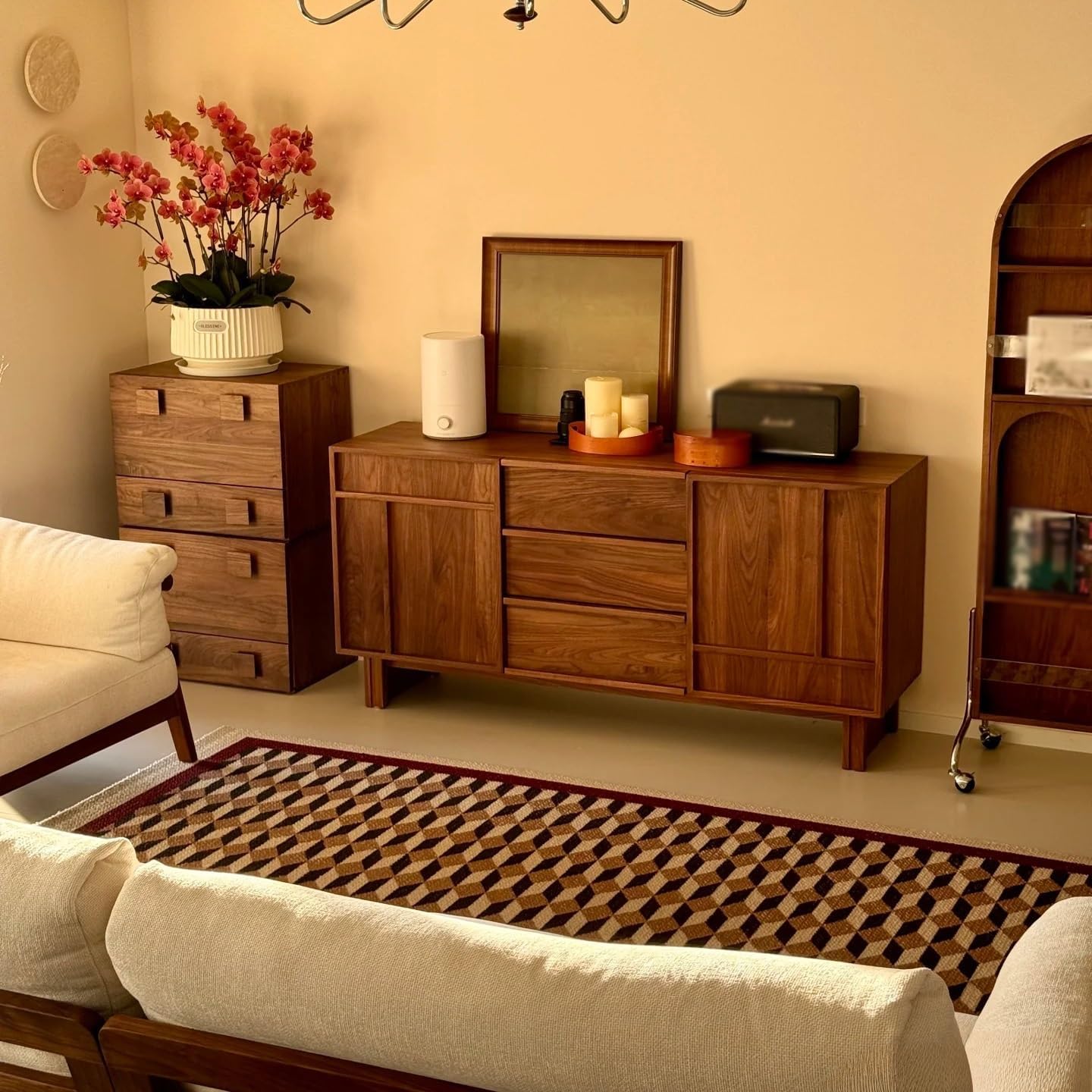 Sideboard Cabinet Solid Wood Skeleton Line Dining Sideboard Simple Multifunctional Storage Entrance Cabinet Sideboard Cabinet with Drawers