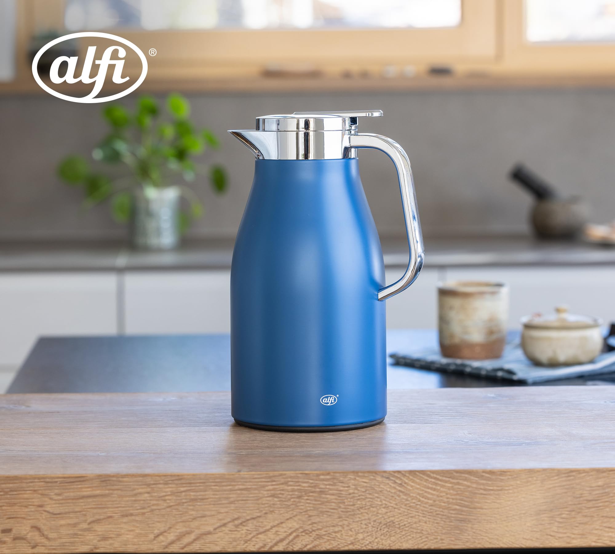 alfi SKYLINE 1,0l, deep water, Edelstahl-Isolierkanne mit hygienischem Hartglaseinsatz, Drehverschluss mit bequemer Drucktaste, ergonomischer Griff, ideal als Kaffeekanne, Teekanne, BPA-frei
